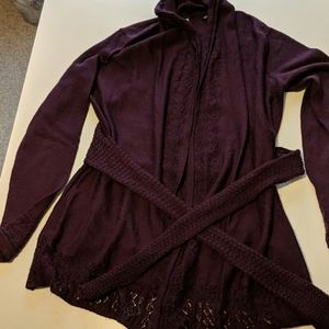 Knitted and knotted sweater